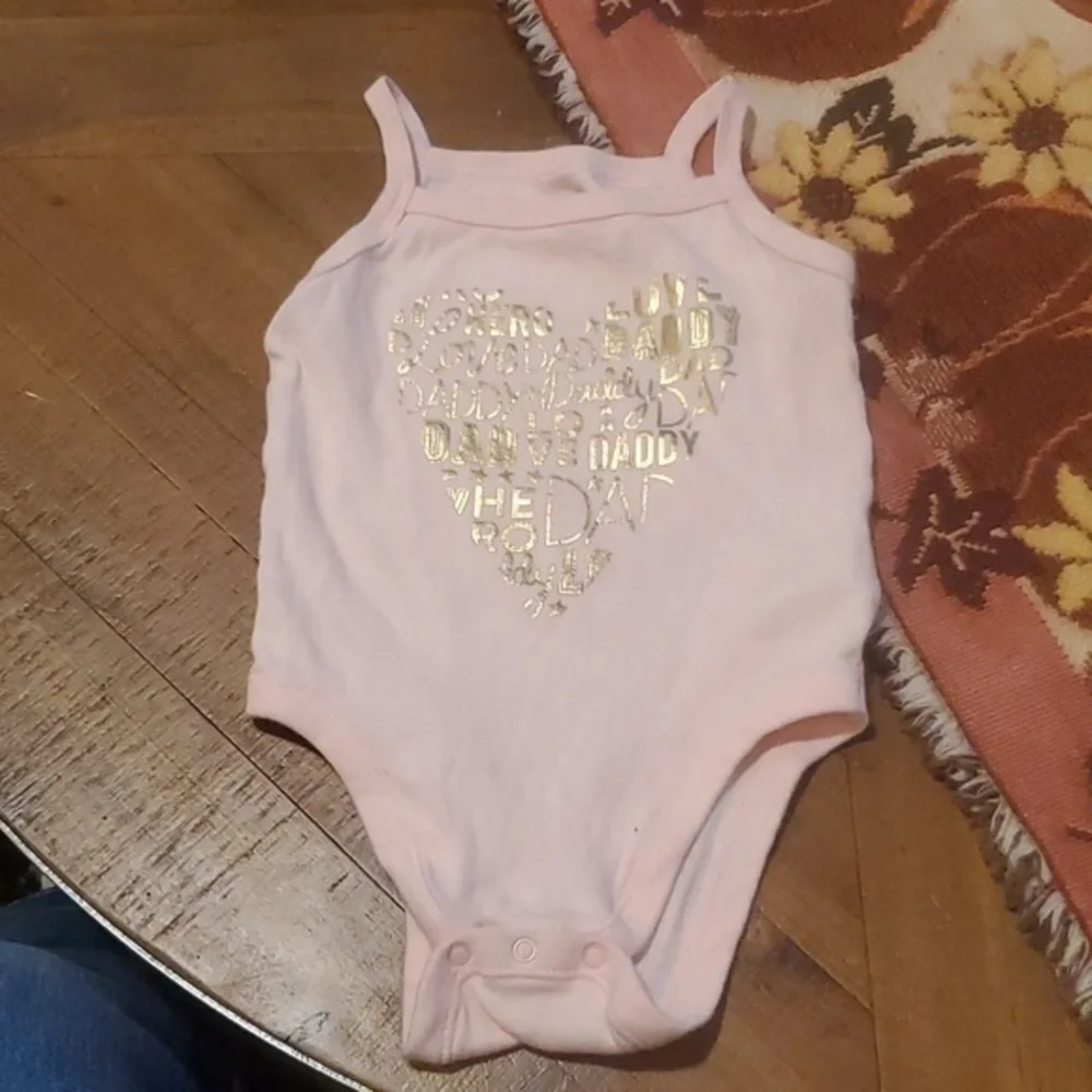 🐻 Old Navy Onesie Size 6-12 months